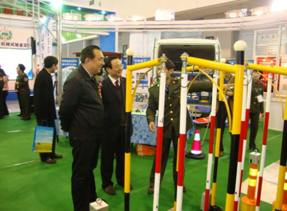 2011年4月我公司參展“南京國(guó)際農(nóng)機(jī)展”